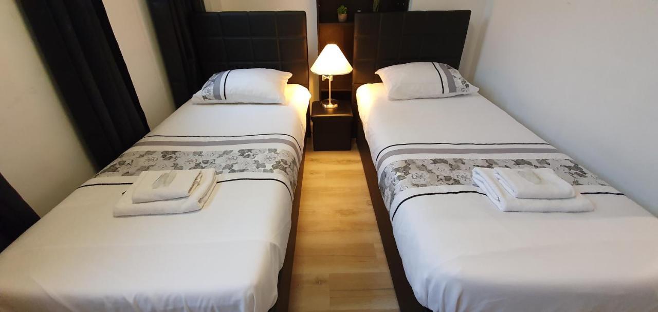 Guesthouse Marie Therese Brussel Bagian luar foto