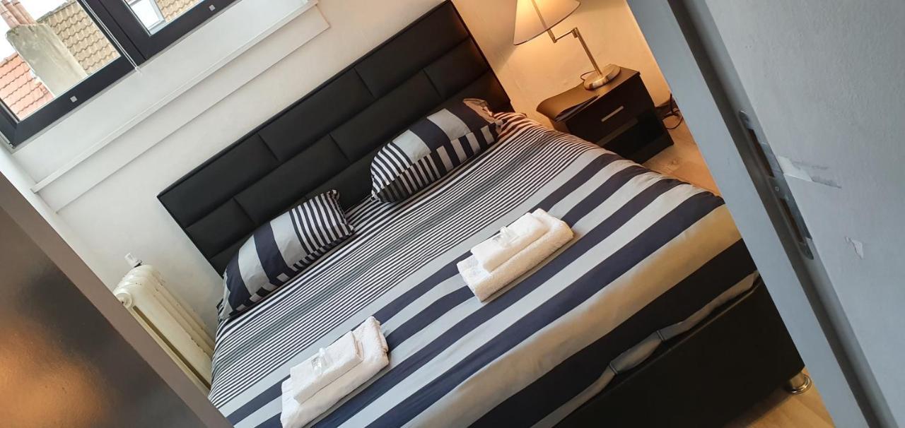 Guesthouse Marie Therese Brussel Bagian luar foto