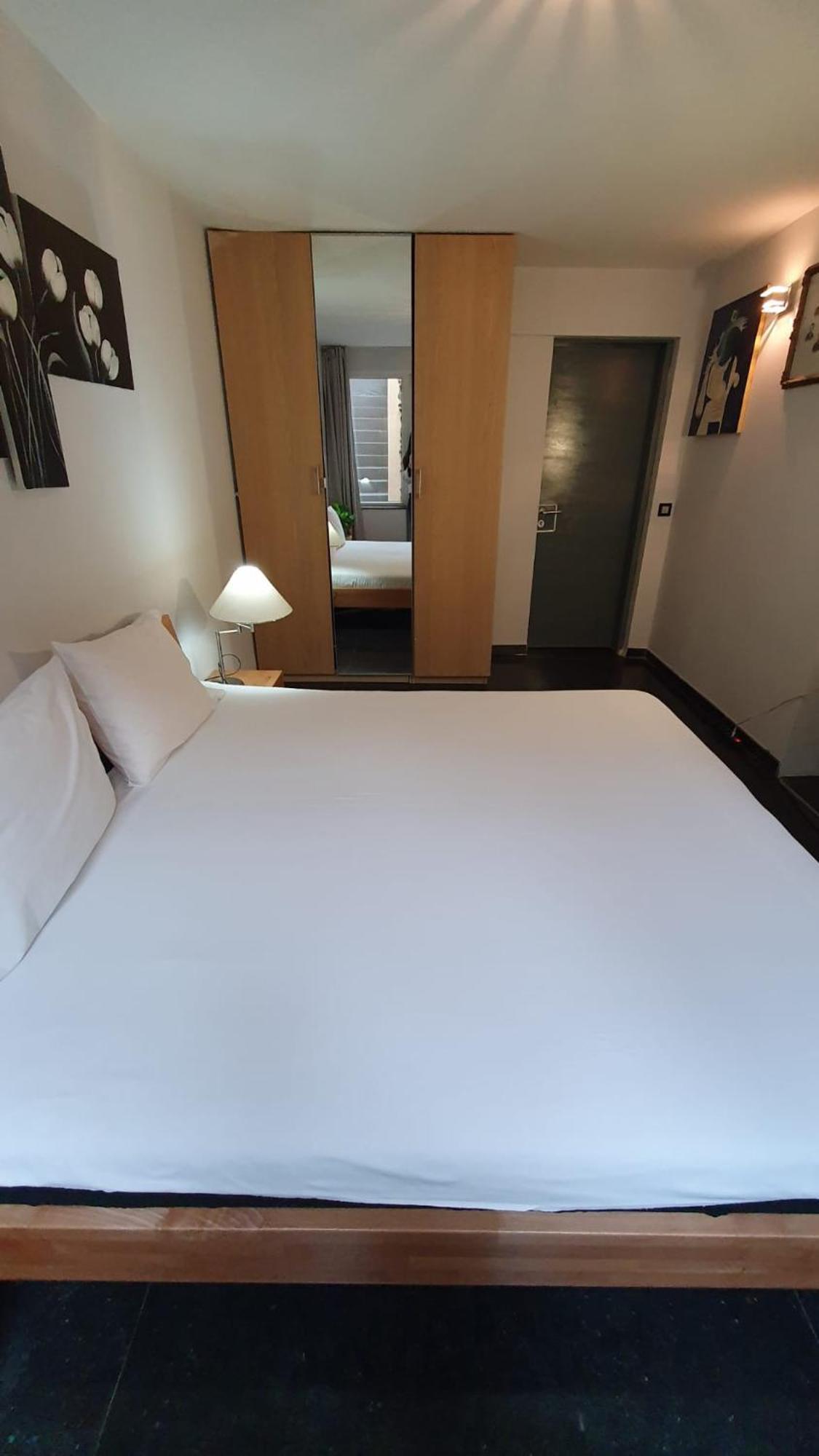 Guesthouse Marie Therese Brussel Bagian luar foto