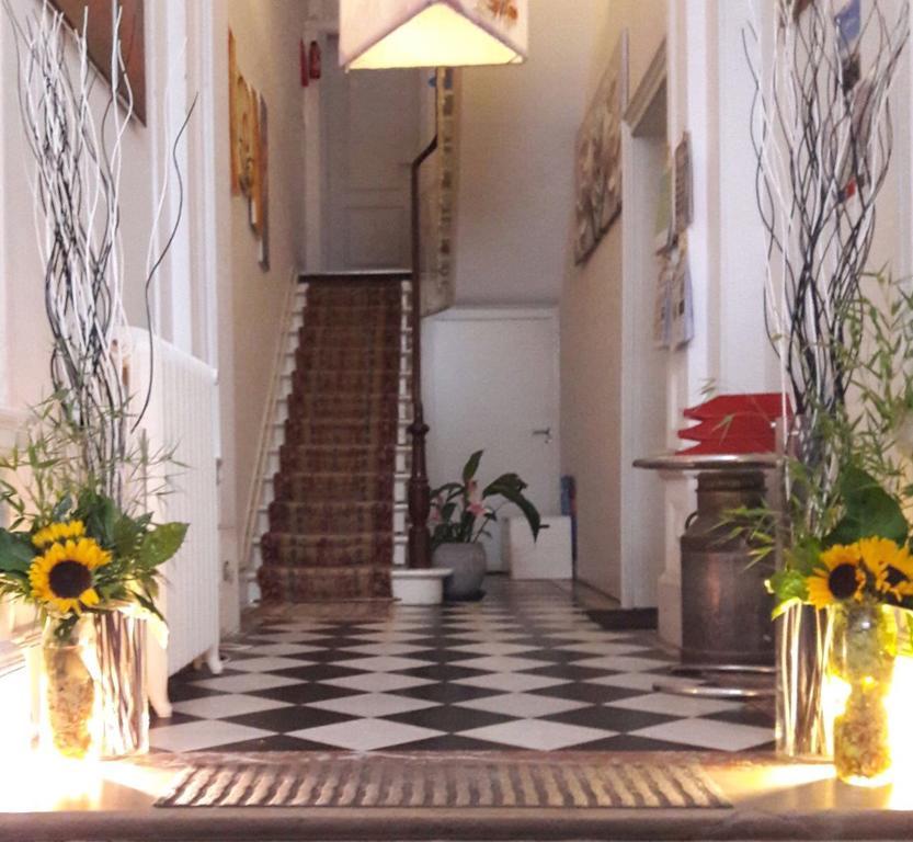 Guesthouse Marie Therese Brussel Bagian luar foto